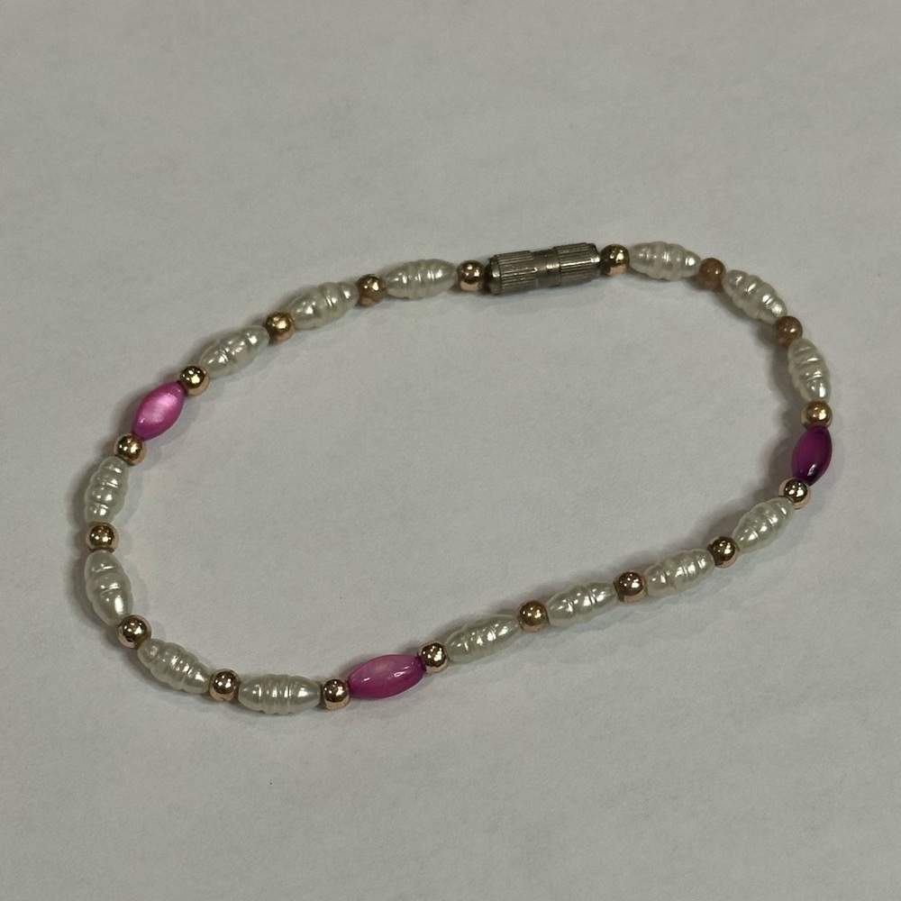 Vintage Pink White Gold Iridescent Oval Bead Bracelet